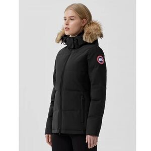 Canada Goose Chelsea Parka in Black